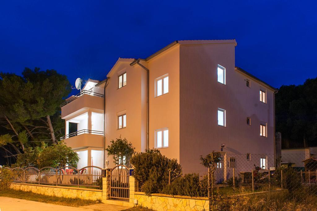 Apartments Maras Šibenik Exteriör bild